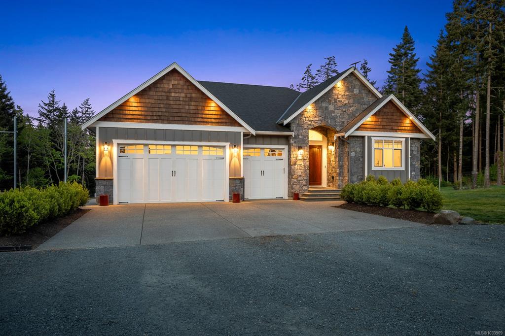 2294 2290 Waveland Rd, 1033909, BC,