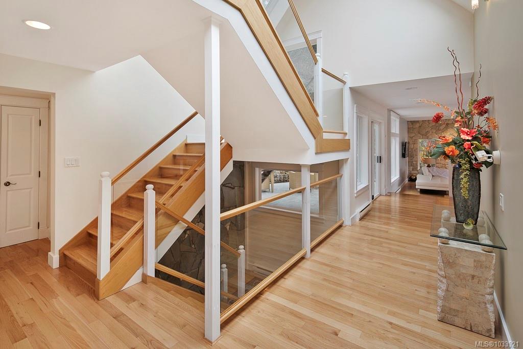 Fifth View of 4612 Cliffwood Pl, Saanich, BC, V8Y 1B5