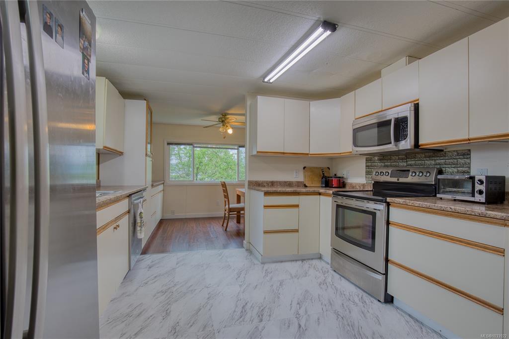 Fifth View of 80 Fifth St, Mountain View Manufactured Home Parl, Nanaimo, BC, V9R 1N1