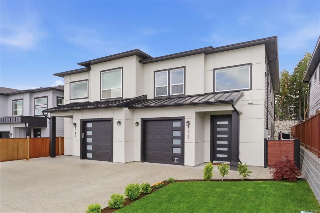 1323 Sandstone Lane, 1033925, BC,