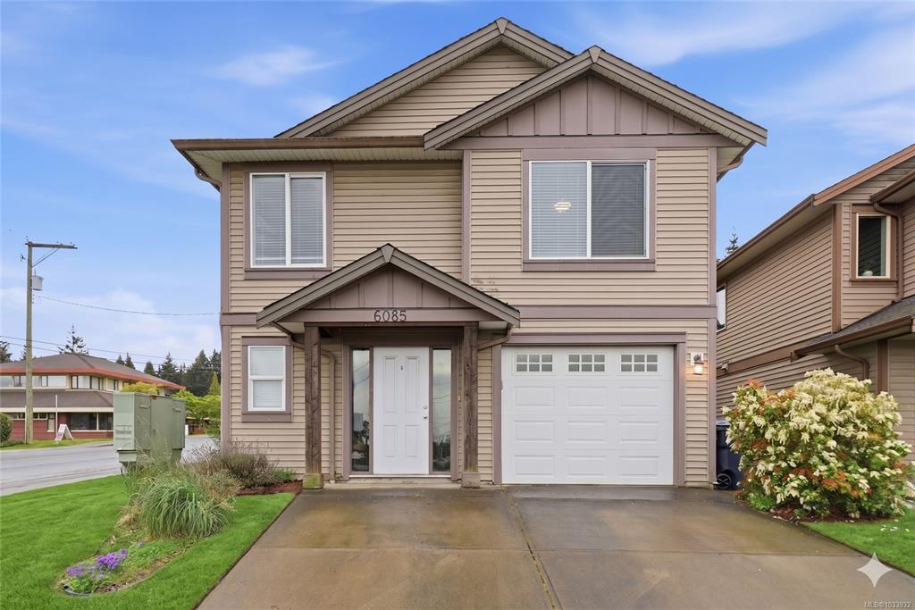 Second View of 6085 Clayburn Pl, Nanaimo, BC, V9V 1M6