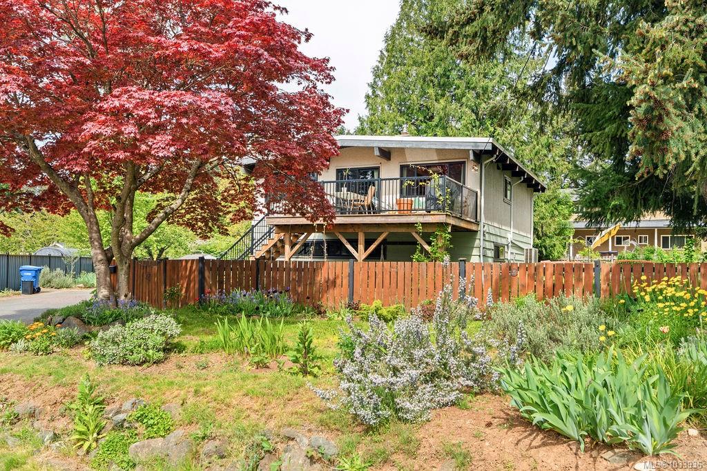 Second View of 5362 Somerset Dr, Nanaimo, BC, V9T 2K6