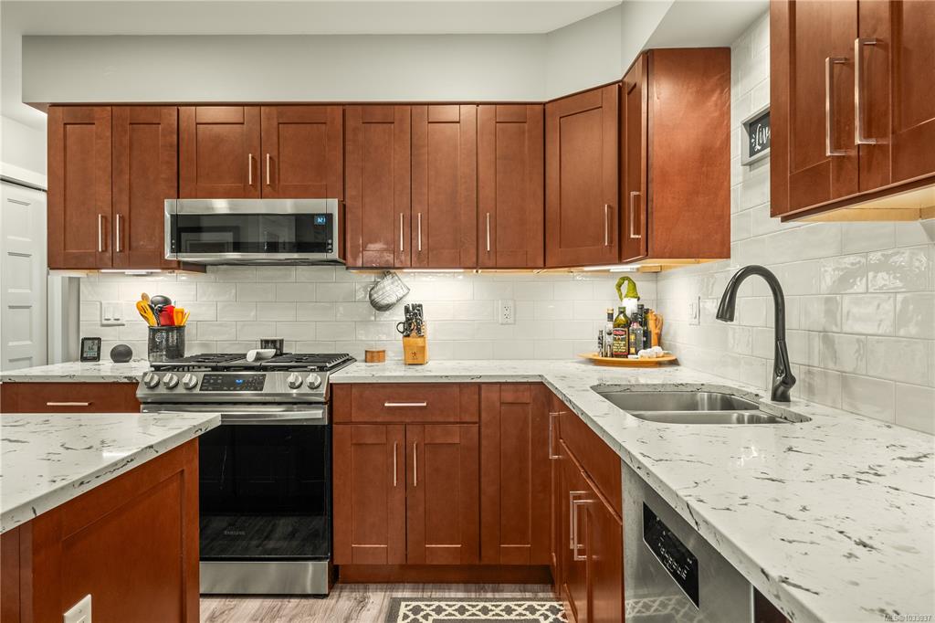 MLS® listing #31161694 for sale located at 2899 River Rd