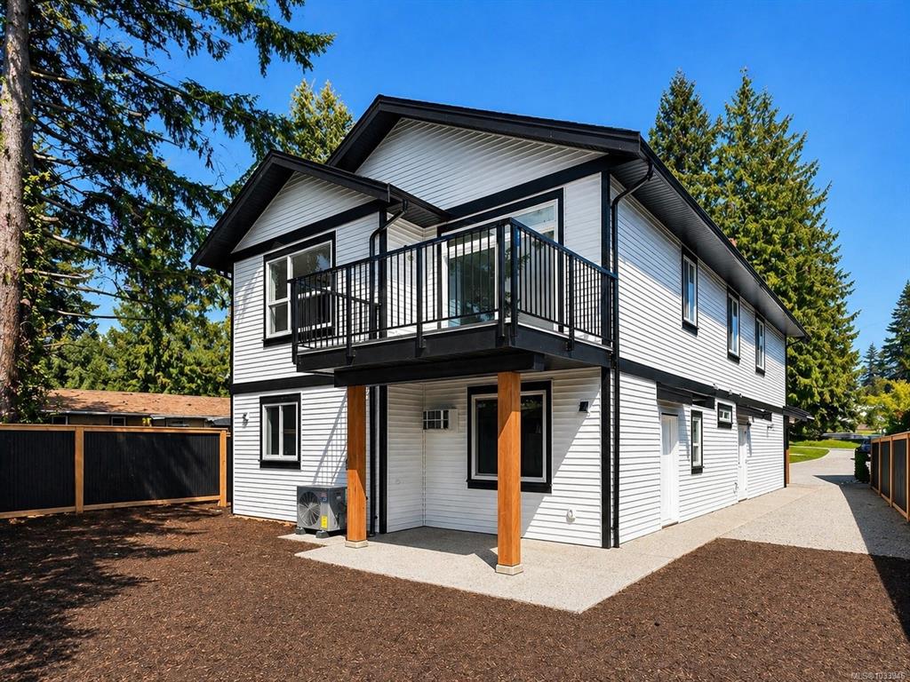 Third View of 410 Diamond Blvd, Nanaimo, BC, V9T 2R7