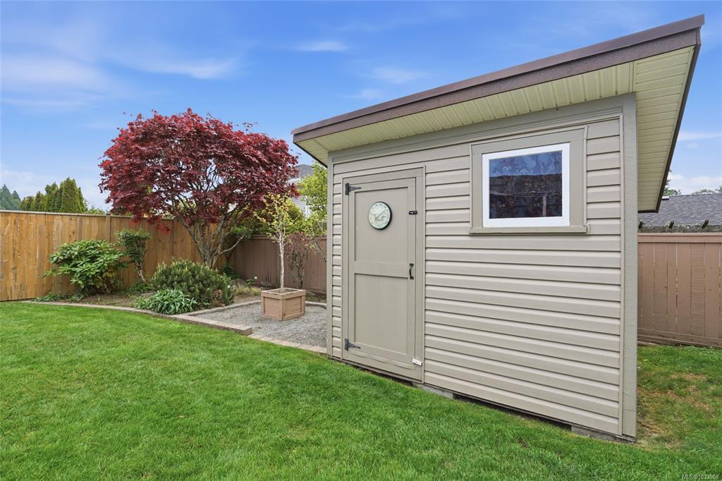 Fourth View of 2517 Nadely Cres, Nanaimo, BC, V9T 5Y1