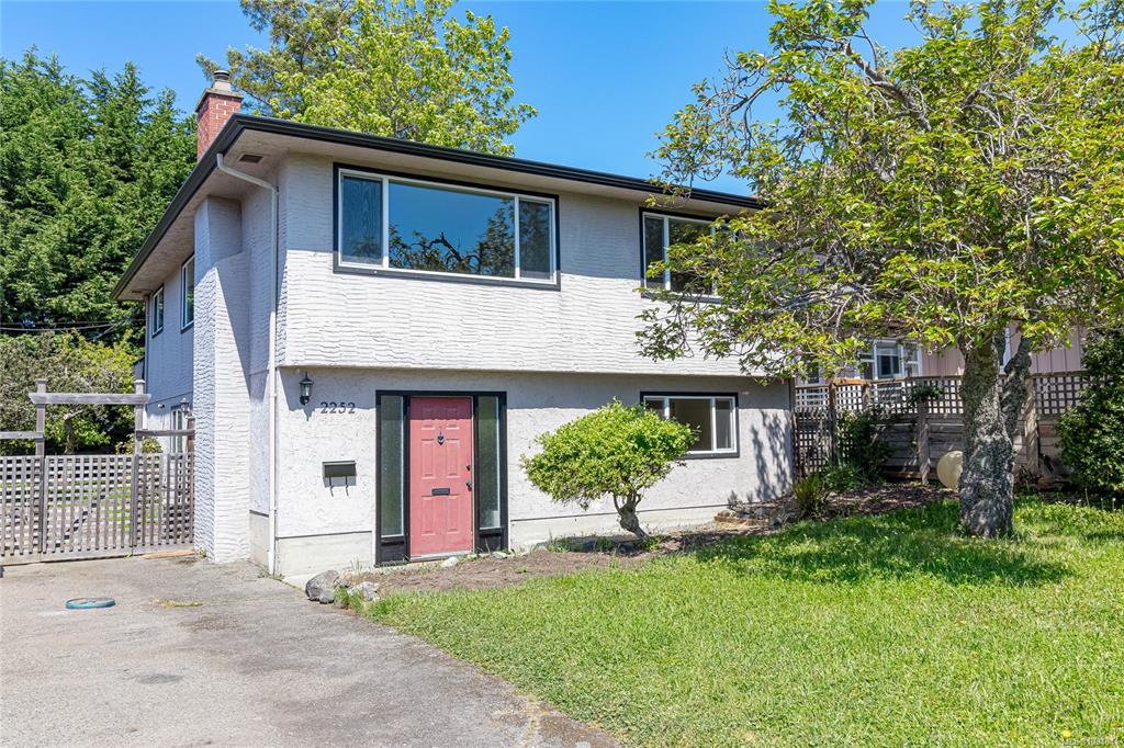 2252 Kinross Ave, 1034041, BC,
