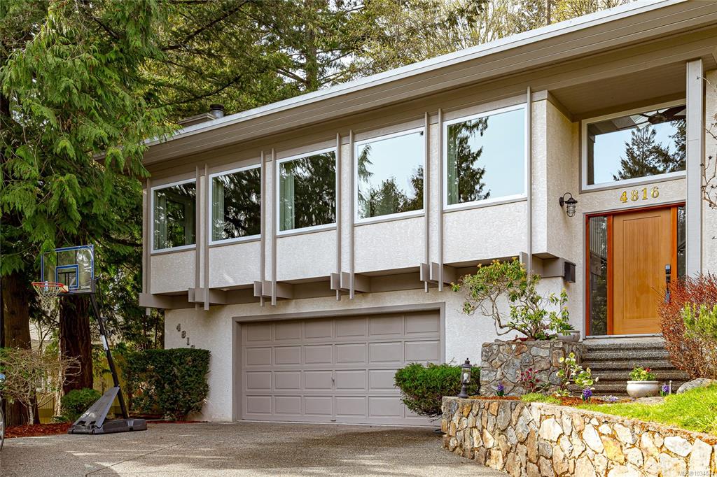 Third View of 4816 Sea Ridge Dr, Saanich, BC, V8Y 3B6