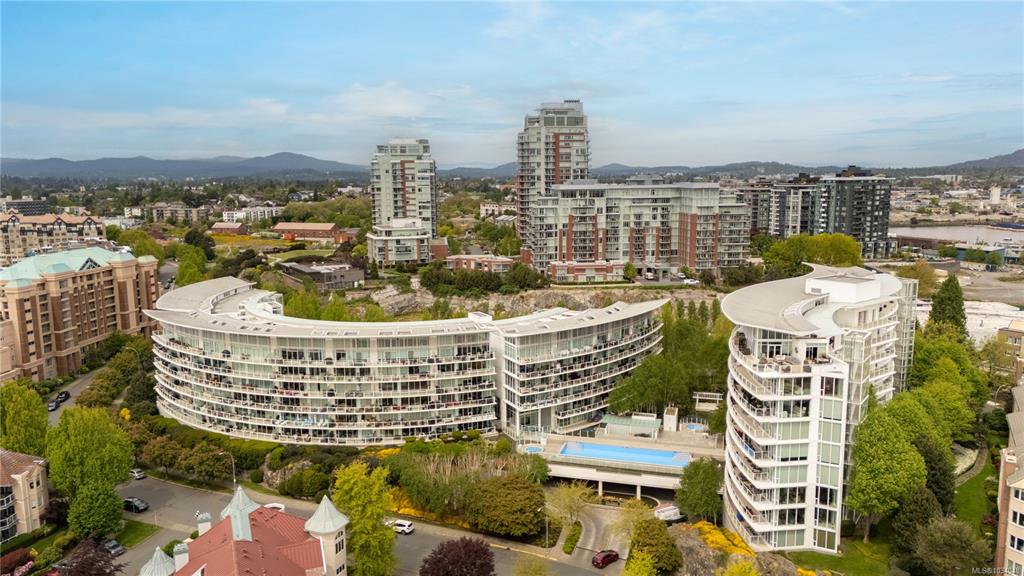 Third View of 68 Songhees Rd, Shutters, Victoria, BC, V9A 0A3
