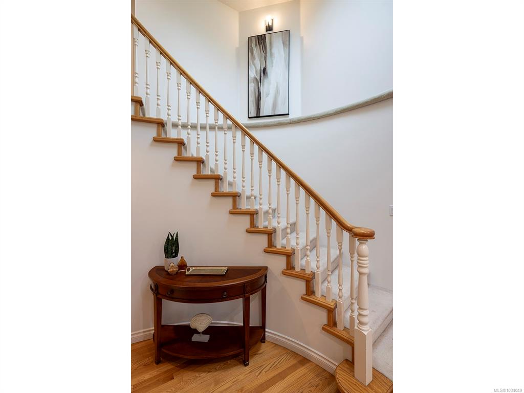 Fifth View of 5047 Benton Crt, Saanich, BC, V8Y 2Z5