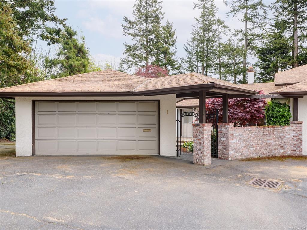 Second View of 4631 Lochside Dr, Royal Woods, Saanich, BC, V8Y 2S9