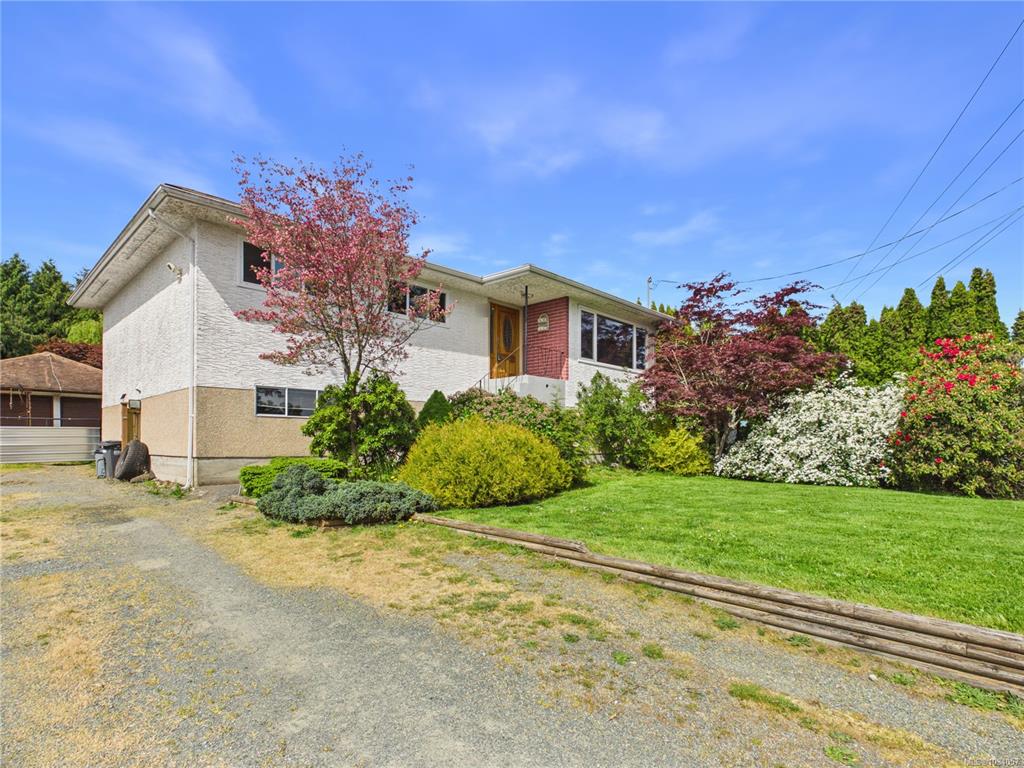 9992 Victoria Rd, 1034057, BC,