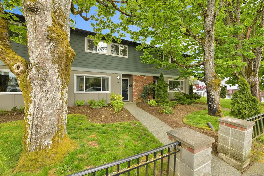 660 Jubilee St, 1034058, BC,