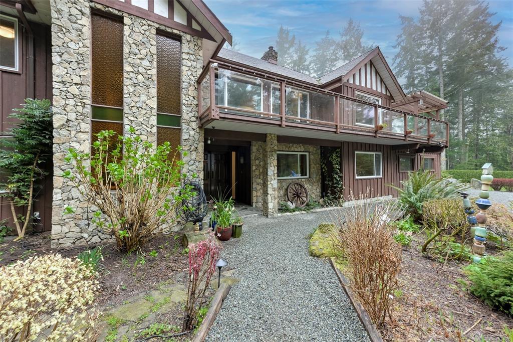Main View of 11391 West Saanich Rd, North Saanich, BC, V8L 5H1