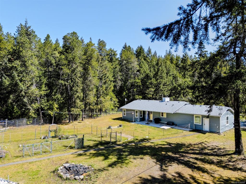 Fifth View of 520 Corcan Rd, Qualicum Beach, BC, V9K 2E9