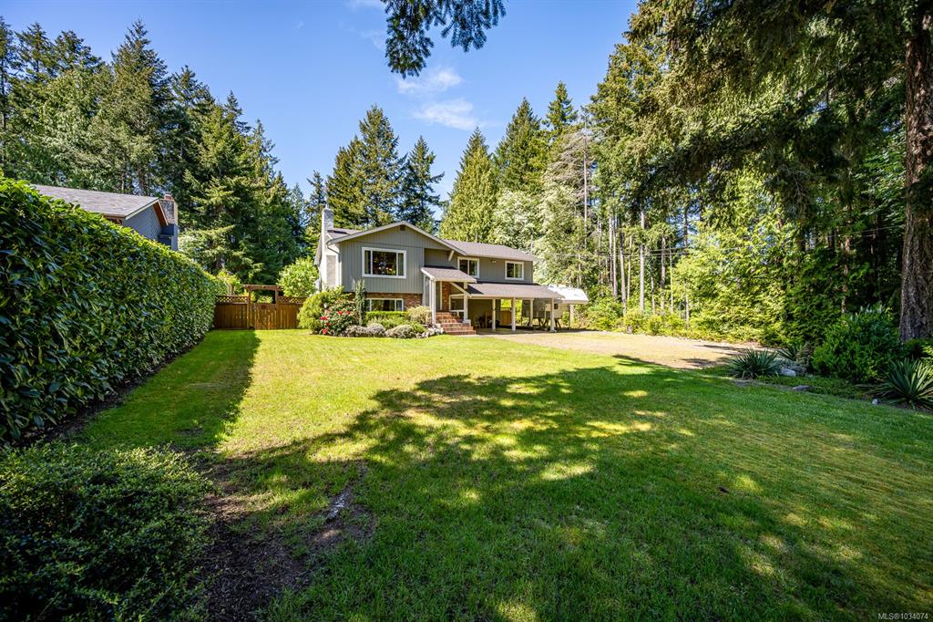 1023 Sylvan Rd, 1034074, BC,