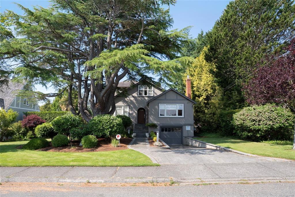 Second View of 2741 Dufferin Ave, Oak Bay, BC, V8R 3L5