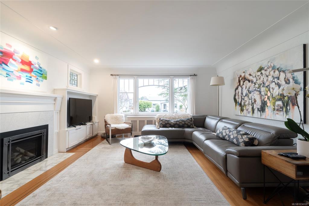 Fifth View of 2741 Dufferin Ave, Oak Bay, BC, V8R 3L5