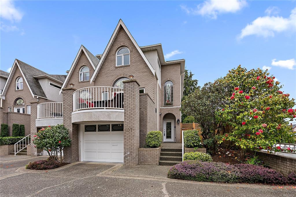 207 Quebec St, 1034106, BC,