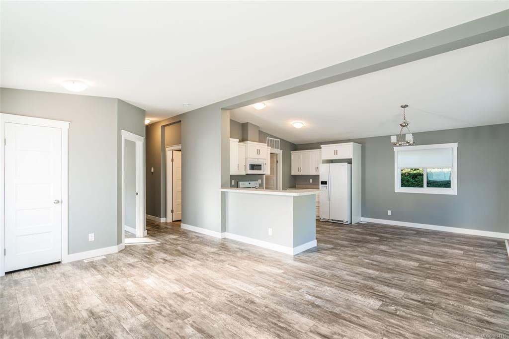 Fourth View of 6325 Metral Dr, Sherman Mobile Park, Nanaimo, BC, V9T 6P9