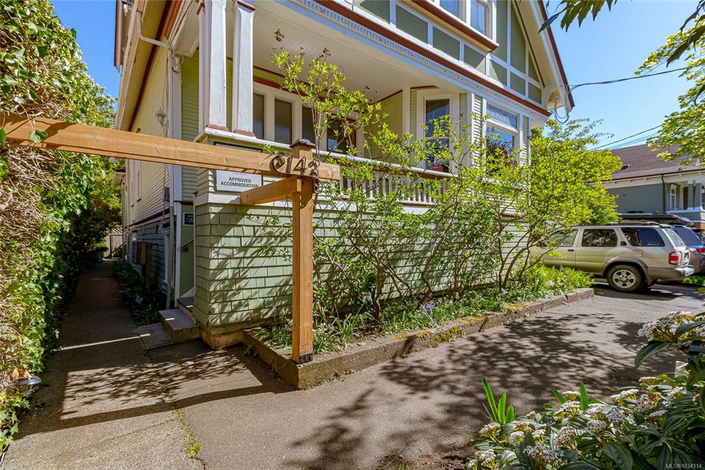 Fourth View of 143 Government St, Victoria, BC, V8V 2K6