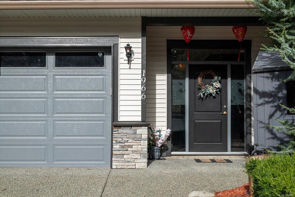 Fourth View of 1966 Camas Rd, Nanaimo, BC, V9R 0G9