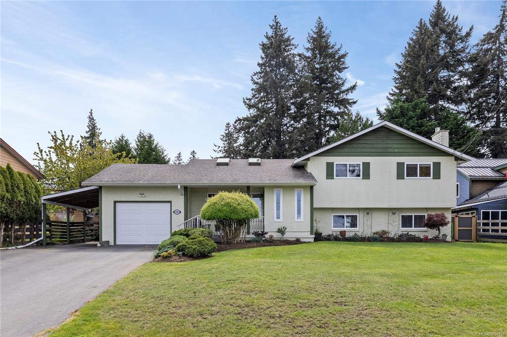 Second View of 5545 Hiquebran Rd, Nanaimo, BC, V9T 5G5