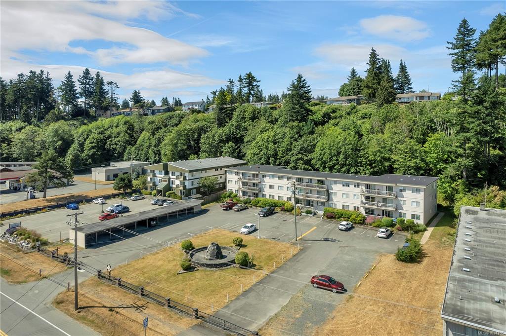 940 Island Hwy S, 1034166, BC,