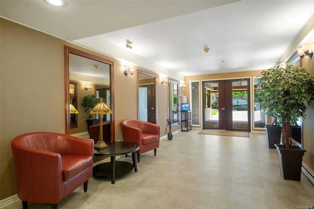 Third View of 420 Parry St, Victoria, BC, V8V 2H7