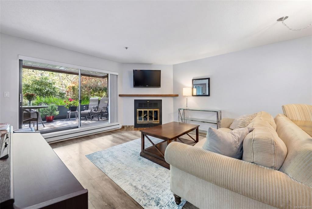 Fifth View of 420 Parry St, Victoria, BC, V8V 2H7