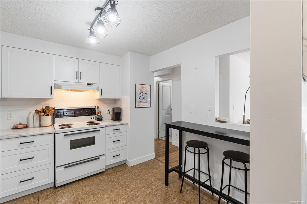 Fifth View of 6711 Dover Rd, Dover Condominiums, Nanaimo, BC, V9V 1L9