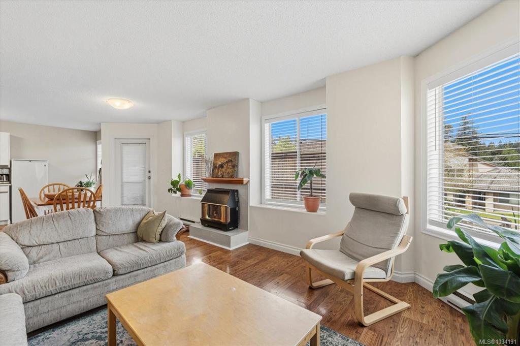 Fifth View of 3048 Ross Rd, Nanaimo, BC, V9T 3Z1