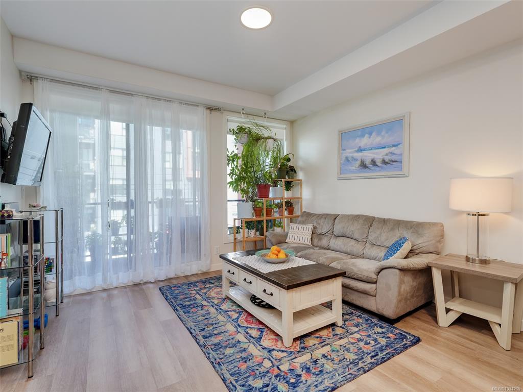 Third View of 815 Orono Ave, Langford, BC, V9B 2T9