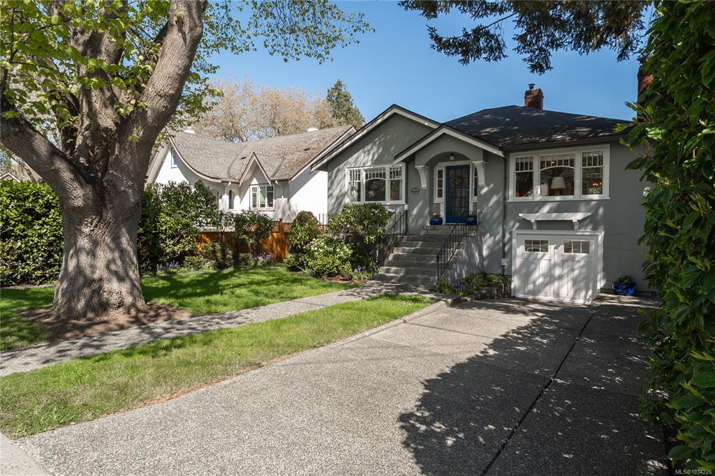 Fourth View of 777 St Patrick St, Oak Bay, BC, V8S 4X6