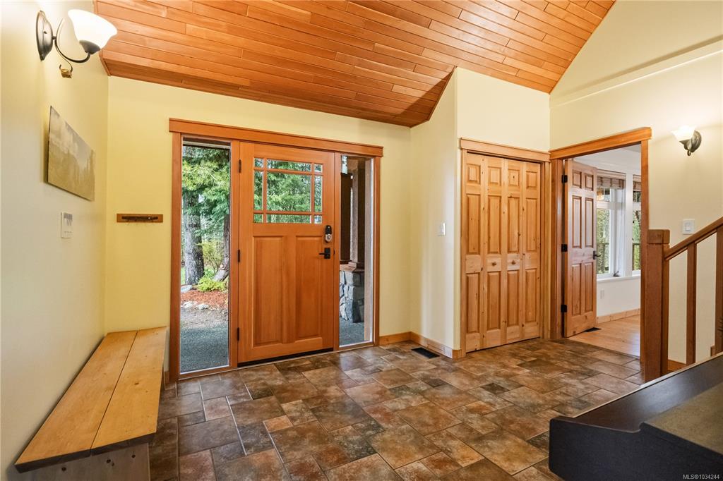 Fifth View of 583 Nature Park Dr, Campbell River, BC, V9W 7Z9