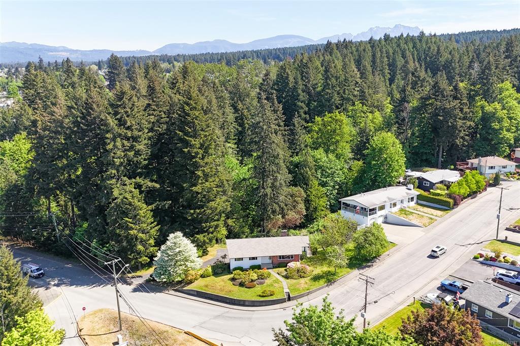 Third View of 2293 Cameron Dr, Port Alberni, BC, V9Y 1A8