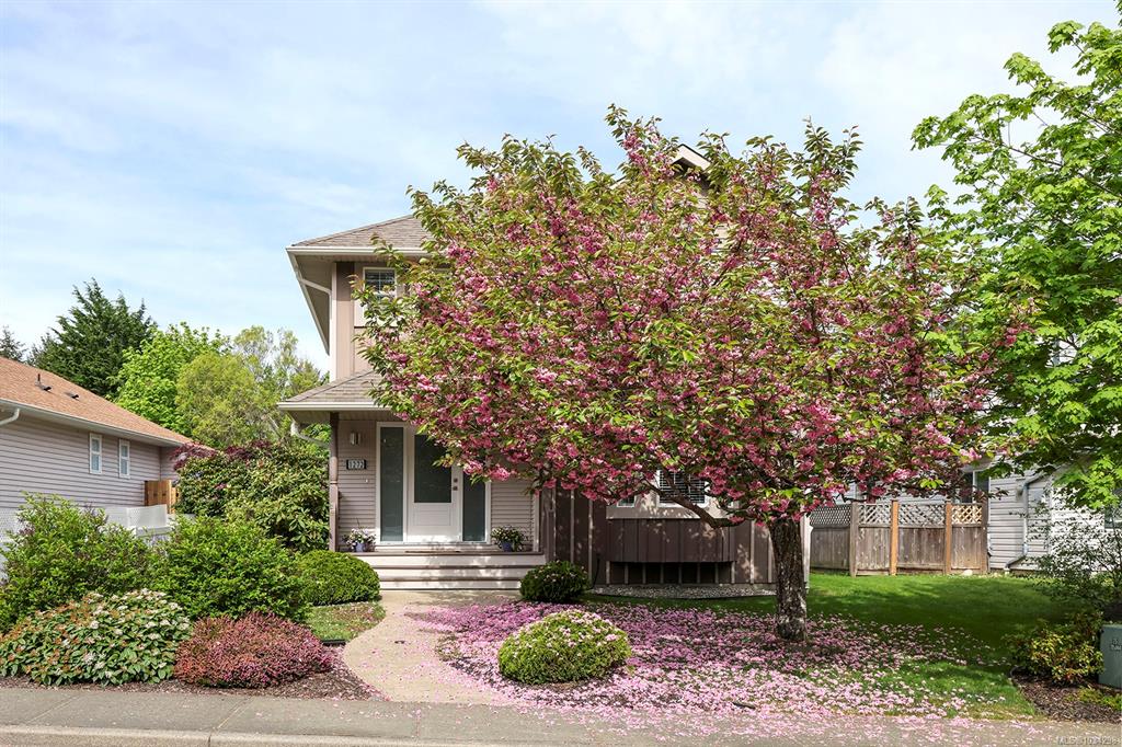 Second View of 1272 Noel Ave, Comox, BC, V9M 4A3