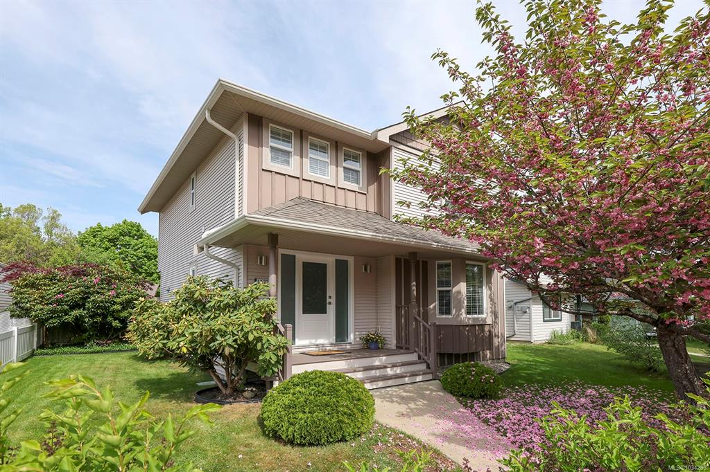 Third View of 1272 Noel Ave, Comox, BC, V9M 4A3