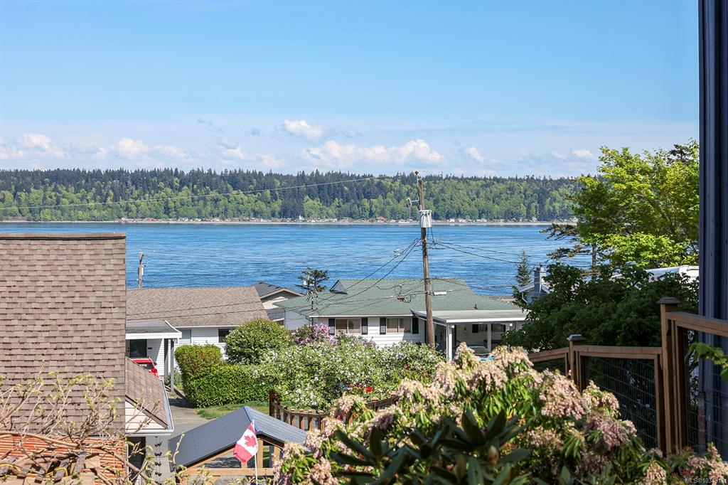 Fourth View of 542 Thulin St, Campbell River, BC, V9W 2L1