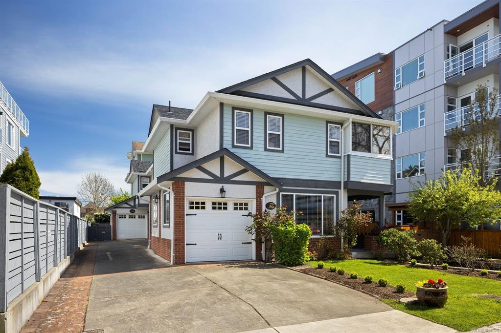 9875 Third St, 1034329, BC,