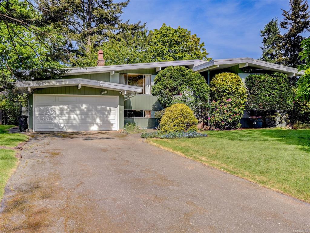 2041 Ferndale Rd, 1034330, BC,