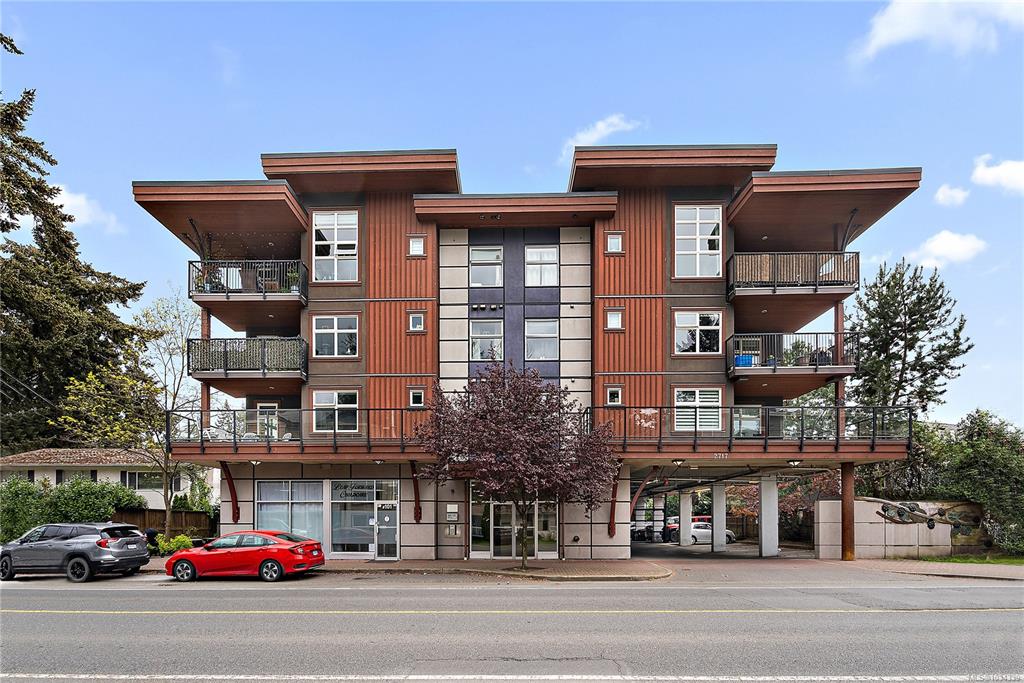 2717 Peatt Rd, 1034339, BC,