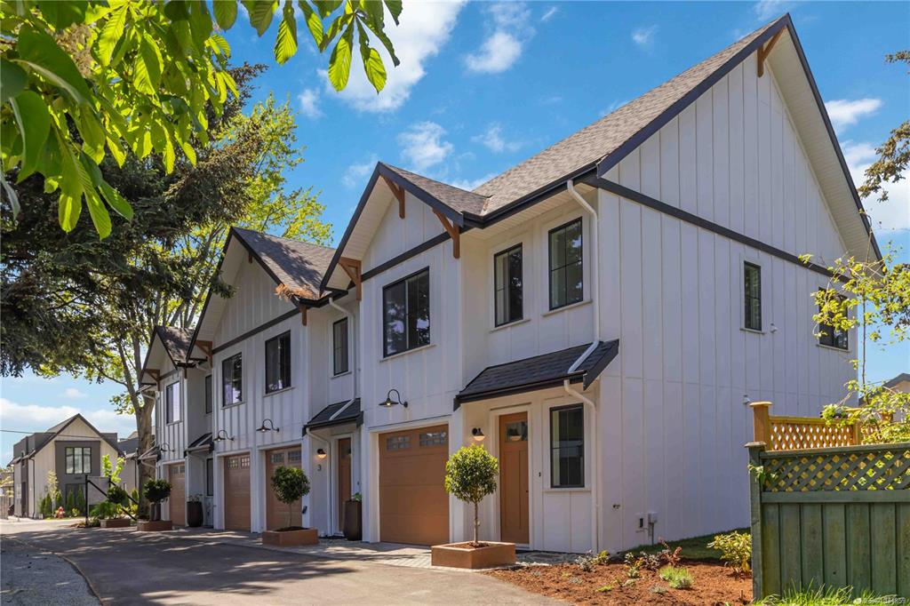 2312 Orchard Ave, 1034359, BC,