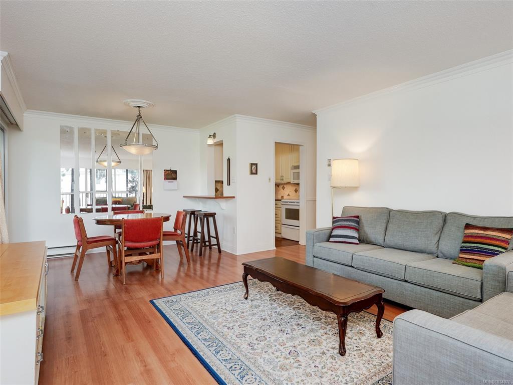 Third View of 1101 Hilda St, Waltham House, Victoria, BC, V8V 4T2