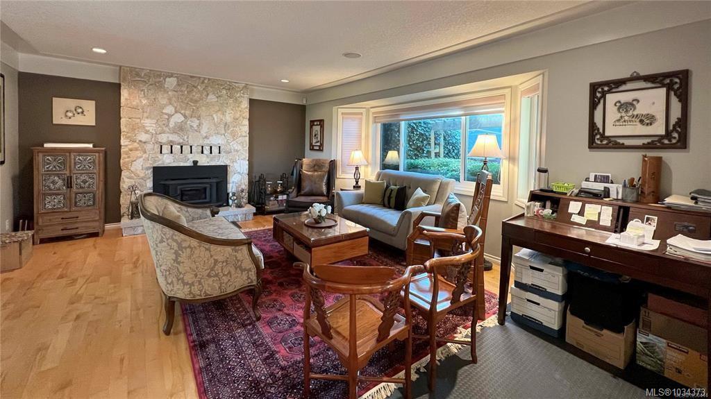 Fifth View of 986 Seapearl Pl, Saanich, BC, V8Y 2X3