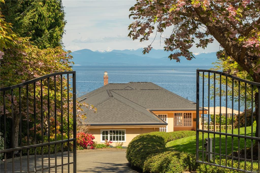 3097 Dolphin Dr, 1034403, BC,