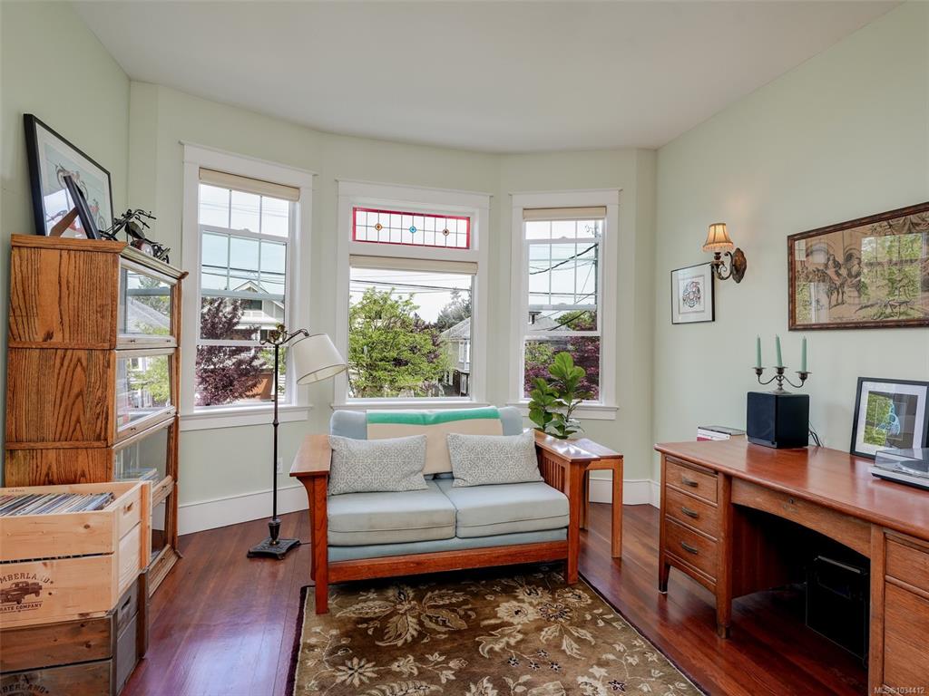 Third View of 833 Princess Ave, Victoria, BC, V8T 1K7
