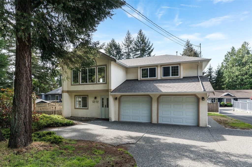 Third View of 5272 Cordova Bay Rd, Saanich, BC, V8Y 2L4