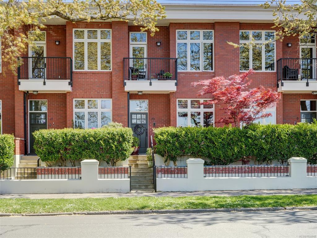 50 Dallas Rd, 1034448, BC,