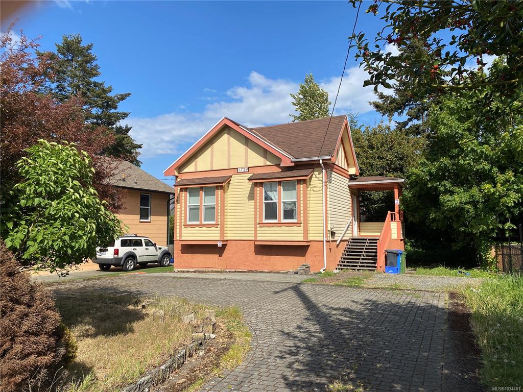 1729 Foul Bay Rd, 1034481, BC,