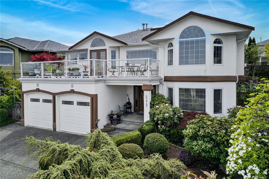 Third View of 6379 Groveland Dr, Nanaimo, BC, V9V 1P5